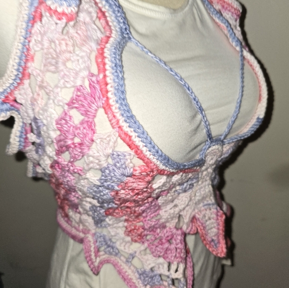 Crochet butterfly top - Picture 4 of 8